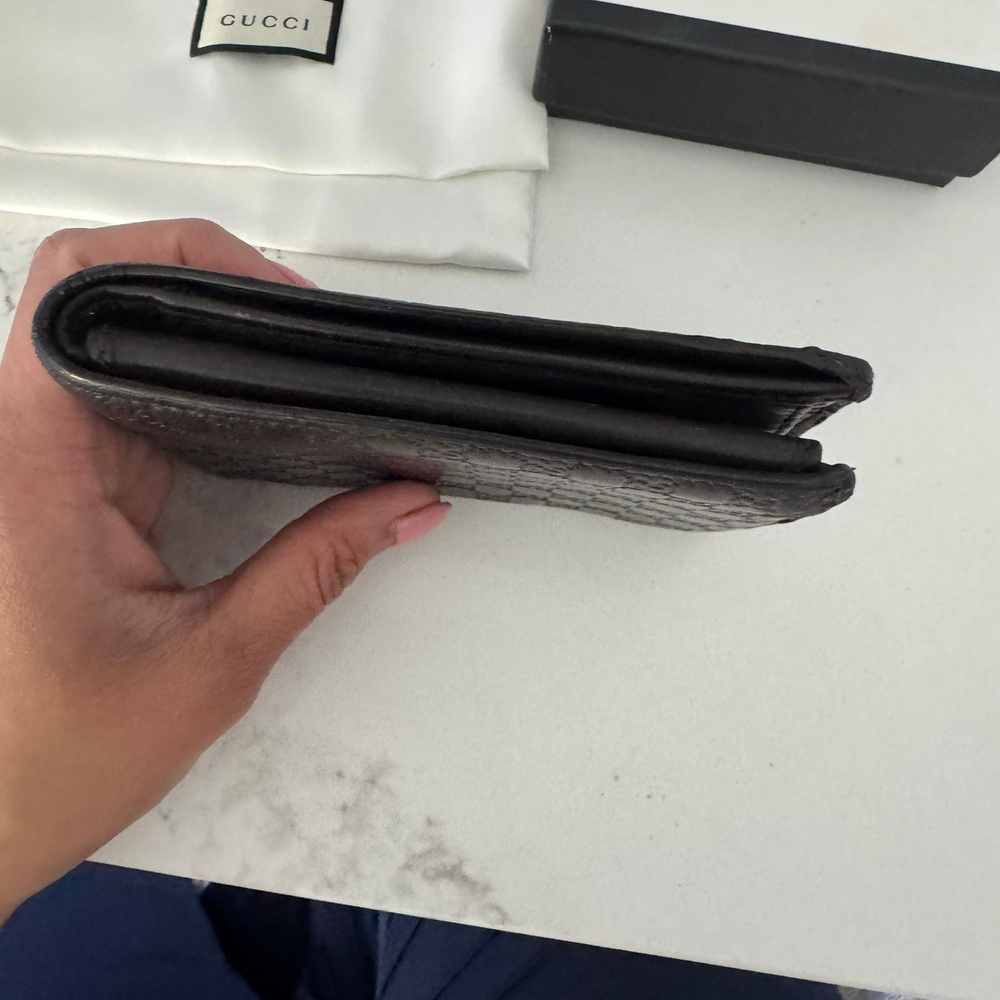 Gucci Men's Brown Leather Wallet - Picture 4 of 9